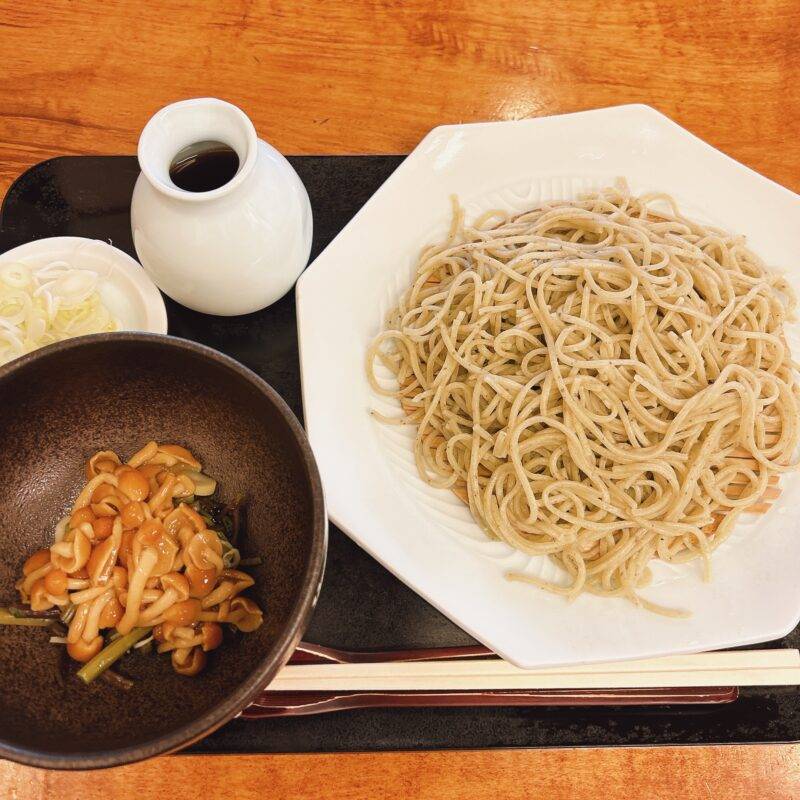 神奈川県日吉『おらがそば 六三』（むつみ）そば 蕎麦 蕎麦屋 そば屋 おすすめ soba 日刊水と蕎麦 soba-aqua メニュー「山菜なめこせいろ」