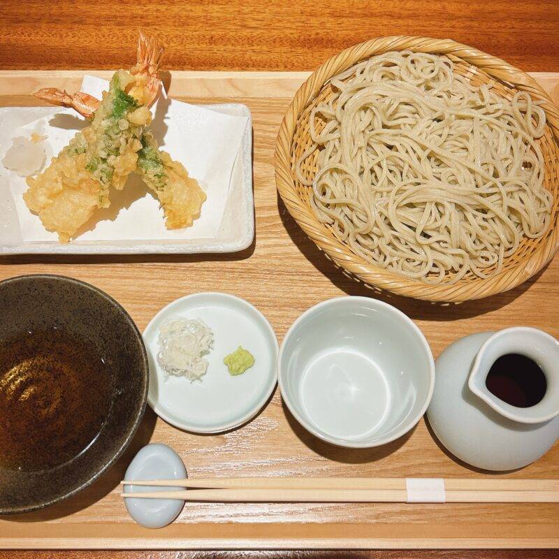 埼玉県戸田『手打そば 紡ぎ』そば 蕎麦 蕎麦屋 そば屋 おすすめ soba 日刊水と蕎麦 soba-aqua メニュー「海老の大葉巻き天せいろう」