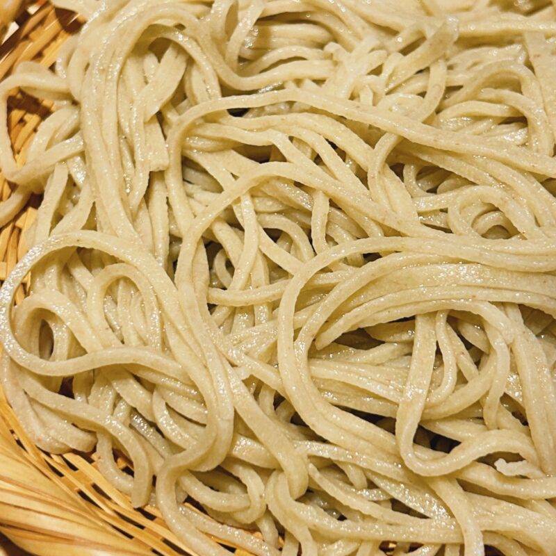 埼玉県戸田『手打そば 紡ぎ』そば 蕎麦 蕎麦屋 そば屋 おすすめ soba 日刊水と蕎麦 soba-aqua メニュー「海老の大葉巻き天せいろう」