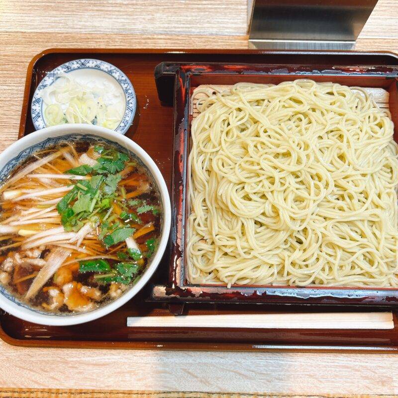 東京都新宿『新宿二丁目 更科そば』そば 蕎麦 蕎麦屋 そば屋 おすすめ soba 日刊水と蕎麦 soba-aqua メニュー「冷やし肉南蛮」