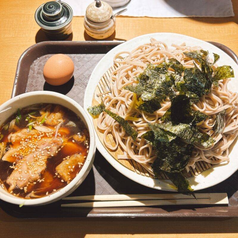 東京都神田『神田 つけ蕎麦 わびすけ』そば 蕎麦 蕎麦屋 そば屋 おすすめ soba 日刊水と蕎麦 soba-aqua メニュー「鶏玉つけそば チャーシュー入り 330ｇ」