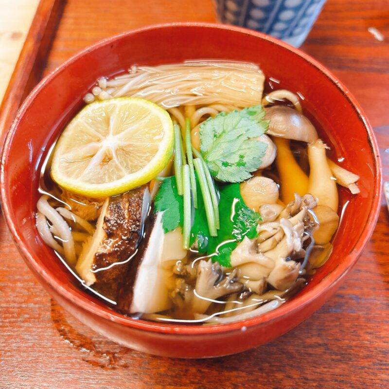 千葉県流山『流山 すず季』（すずき）そば 蕎麦 蕎麦屋 そば屋 おすすめ soba 日刊水と蕎麦 soba-aqua メニュー「秋の蕎麦三昧」「ちょこっと天ぷら」