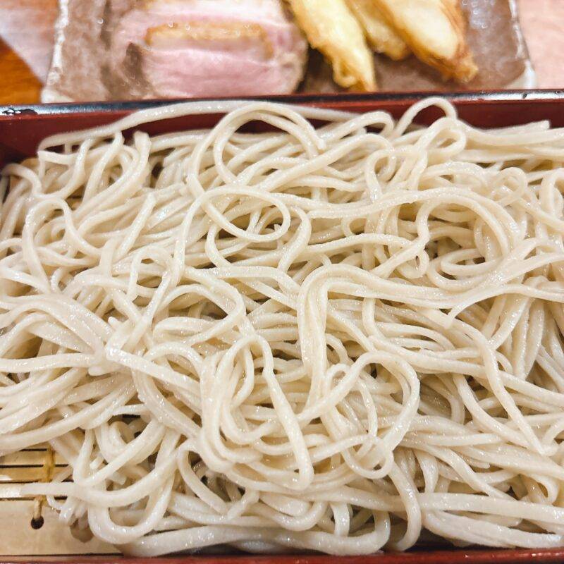 そば 蕎麦 蕎麦屋 そば屋 おすすめ soba 日刊水と蕎麦 soba-aqua メニュー東京都目黒『手打ちそば 小菅』（こすげ）「鴨汁せいろ」