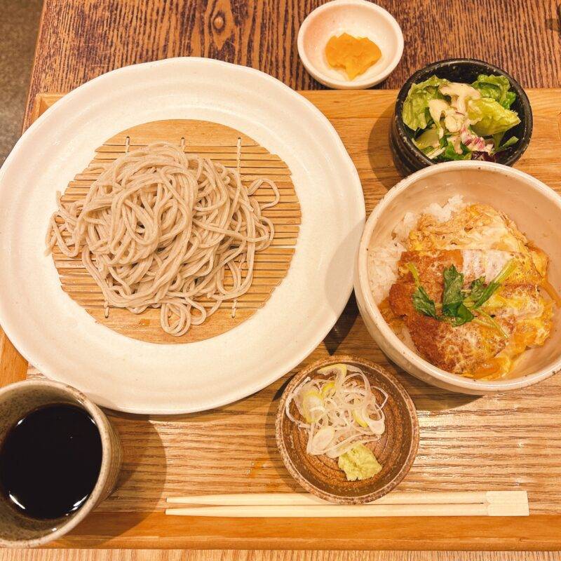 そば 蕎麦 蕎麦屋 そば屋 おすすめ soba 日刊水と蕎麦 soba-aqua メニュー東京都汐留『香灯庵 カレッタ汐留店』（こうとうあん）「おてごろ合わせ膳」