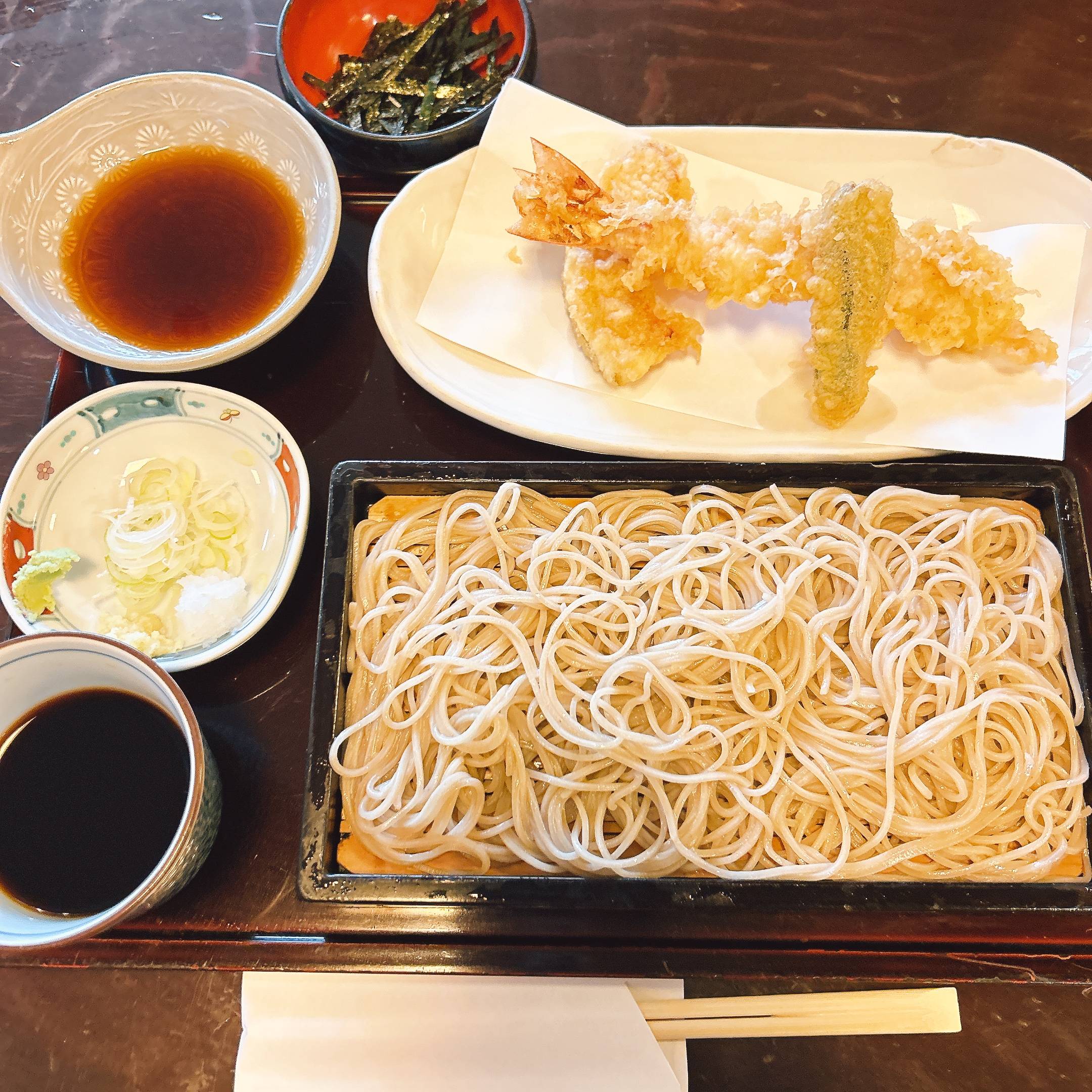 そば 蕎麦 蕎麦屋 そば屋 おすすめ soba 日刊水と蕎麦 soba-aqua メニュー東京都乃木坂『乃木坂 長寿庵』「天ざるそば 大海老天1本」