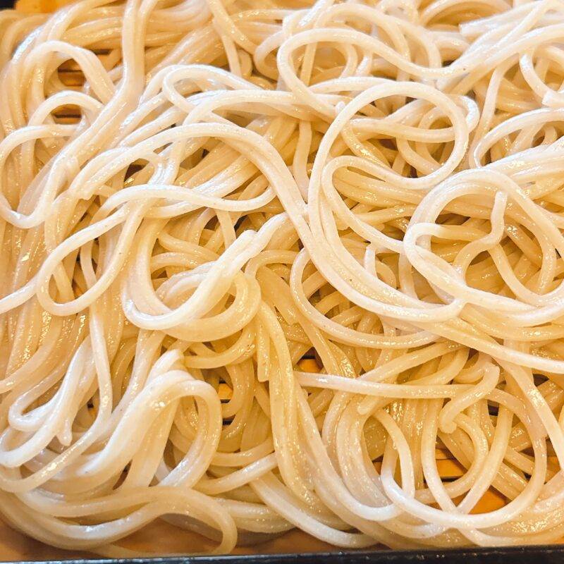 そば 蕎麦 蕎麦屋 そば屋 おすすめ soba 日刊水と蕎麦 soba-aqua メニュー東京都乃木坂『乃木坂 長寿庵』「天ざるそば 大海老天1本」