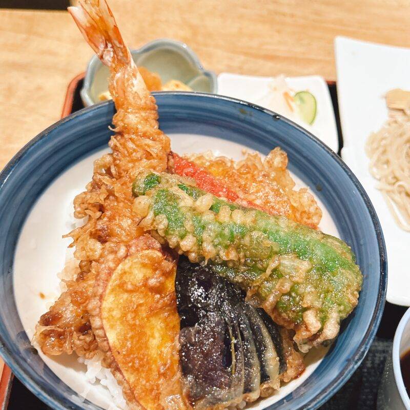 そば 蕎麦 蕎麦屋 そば屋 おすすめ soba 日刊水と蕎麦 soba-aqua メニュー東京都代田橋『手打蕎麦 まるやま』「らんち天丼」
