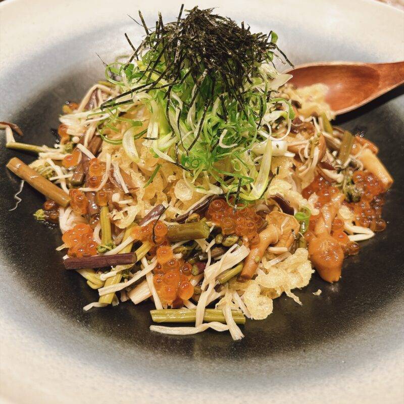 そば 蕎麦 蕎麦屋 そば屋 おすすめ soba 日刊水と蕎麦 soba-aqua メニュー 東京都押上『酒彩蕎麦 初代 ソラマチ店』(しょだい)「いくら三彩」