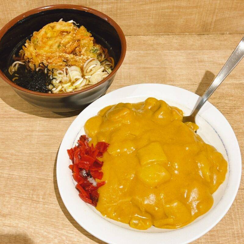 そば 蕎麦 蕎麦屋 そば屋 おすすめ soba 日刊水と蕎麦 soba-aqua メニュー 「普通 カレーライス」「野菜かき揚げそば」
